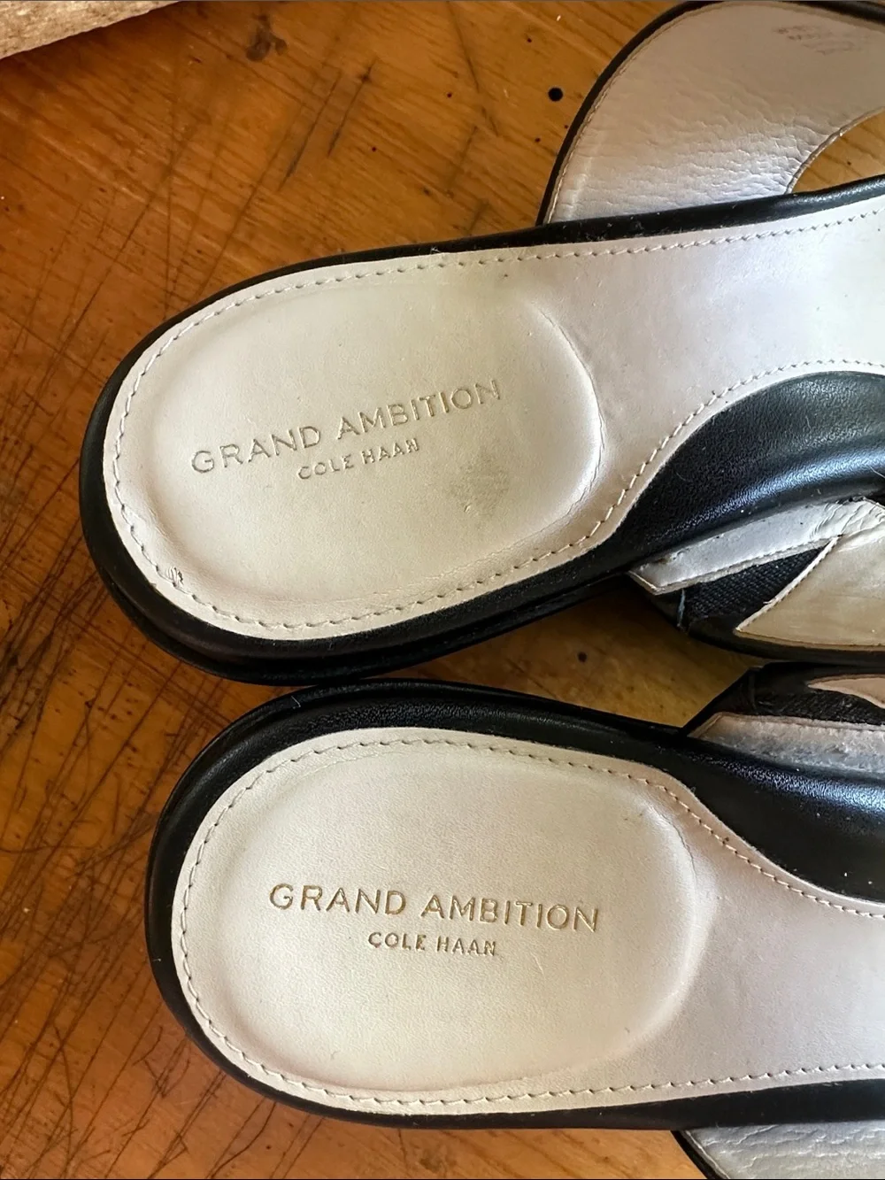 Cole Haan Grand Ambition smooth black leather platform slide/sandal. Size 10 - Picture 8 of 11